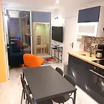 La Parenthese Imperiale Gare A 300 M Balneo Sauna 公寓 梅斯