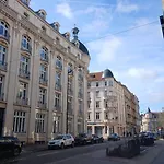 公寓 La Parenthese Imperiale Gare A 300 M Balneo Sauna 梅斯