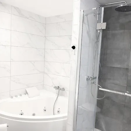 Balneo Sauna Gare 300 M Garage 2 Chambres * 메스