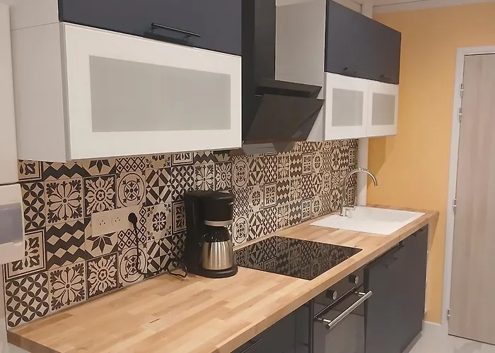 La Parenthese Imperiale Gare A 300 M Balneo Sauna *