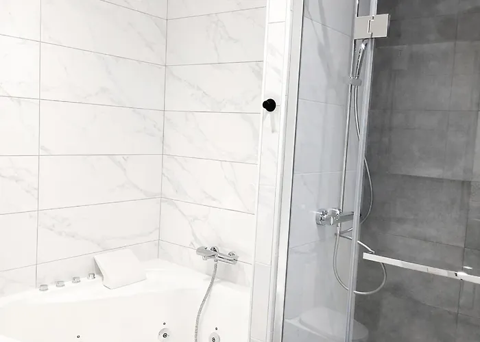 La Parenthèse Impériale Gare à 300 M Balnéo Sauna * Metz