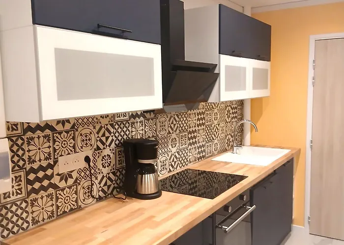 La Parenthèse Impériale Gare à 300 M Balnéo Sauna *